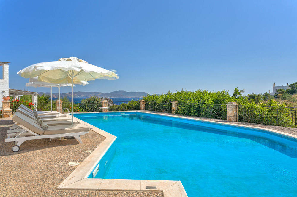 Grikos Bay  9 Muses Exclusive Apartments מראה חיצוני תמונה